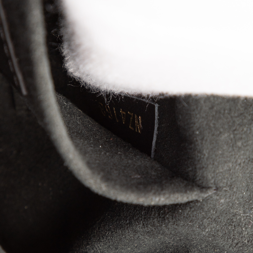 Louis Vuitton New Wave - Picture 11 of 11